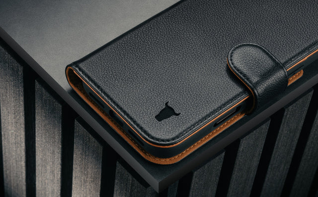 iPhone Air Leather Case (with Detachable Cover & MagSafe Compatible) Feature Focus