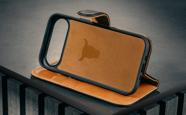 iPhone Air Leather Case (with Detachable Cover & MagSafe Compatible) Feature Focus