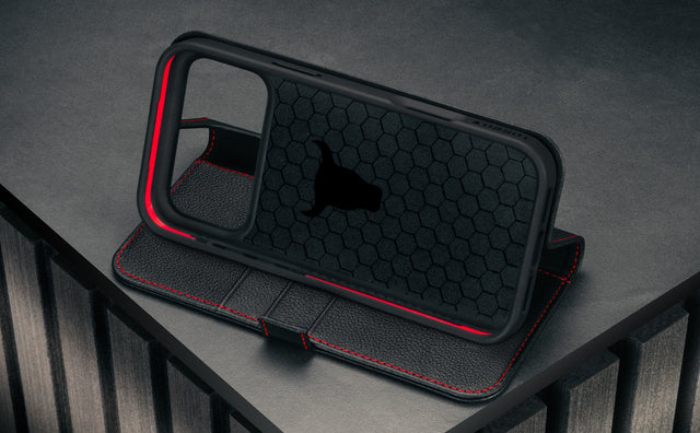 iPhone 17 Pro Leather Case (MagSafe Charging) Feature Focus