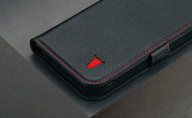 iPhone 16e Leather Case Feature Focus